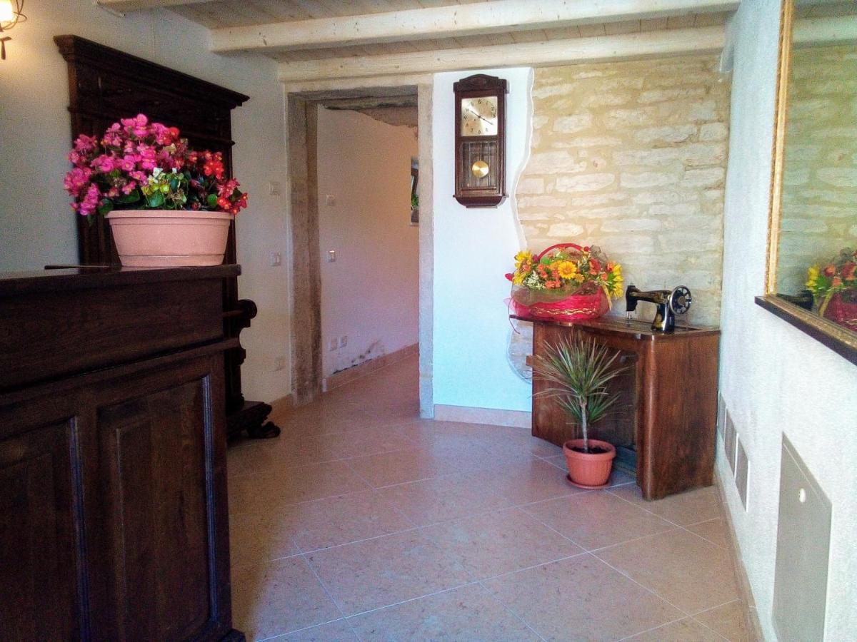 Da Andrea E Raffaella Guest House Sant'Anna d'Alfaedo Luaran gambar