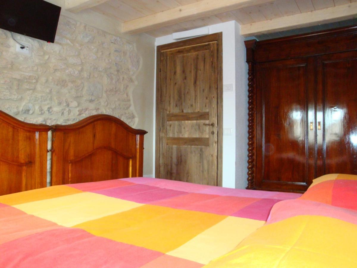 Da Andrea E Raffaella Guest House Sant'Anna d'Alfaedo Luaran gambar