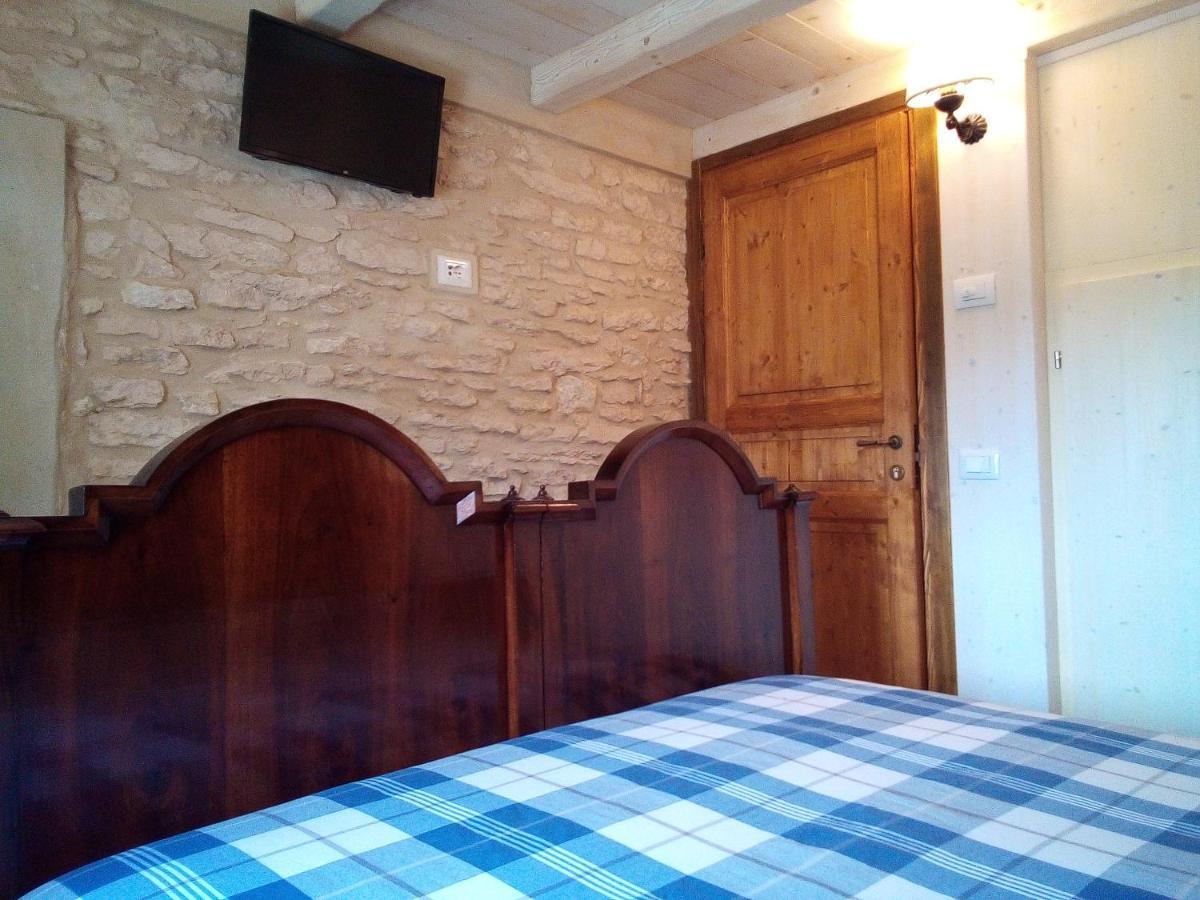 Da Andrea E Raffaella Guest House Sant'Anna d'Alfaedo Luaran gambar